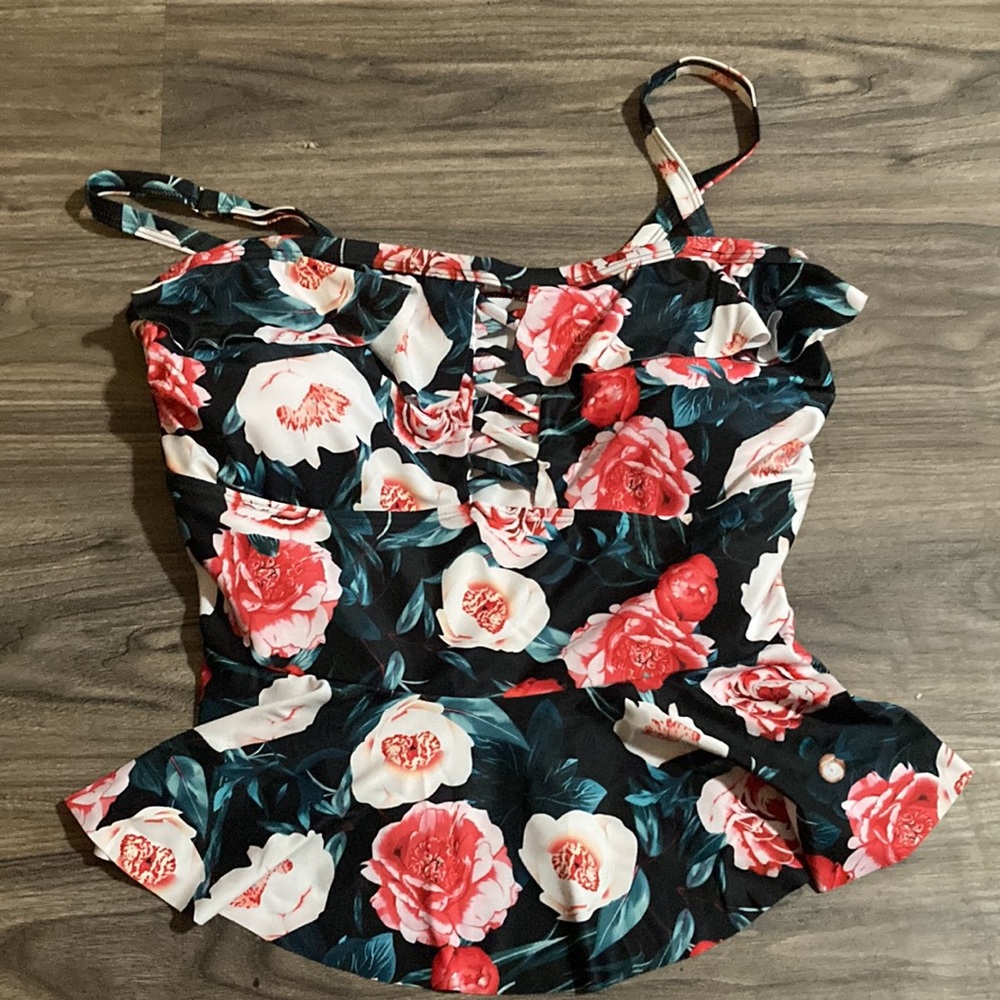 Bikini Swimsuit Floral and Ruffle Swim Suit Size XL * - Picture 6 of 10